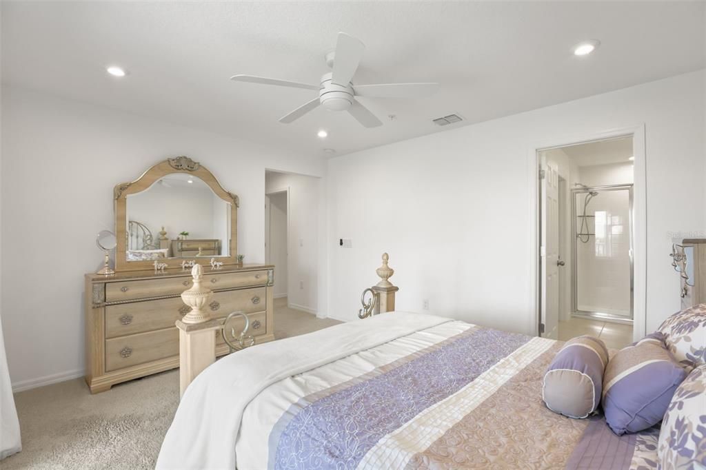 For Sale: $385,000 (3 beds, 2 baths, 1512 Square Feet)