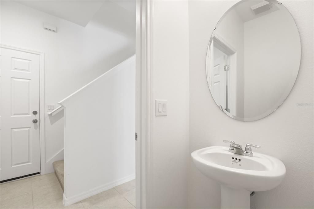 For Sale: $385,000 (3 beds, 2 baths, 1512 Square Feet)