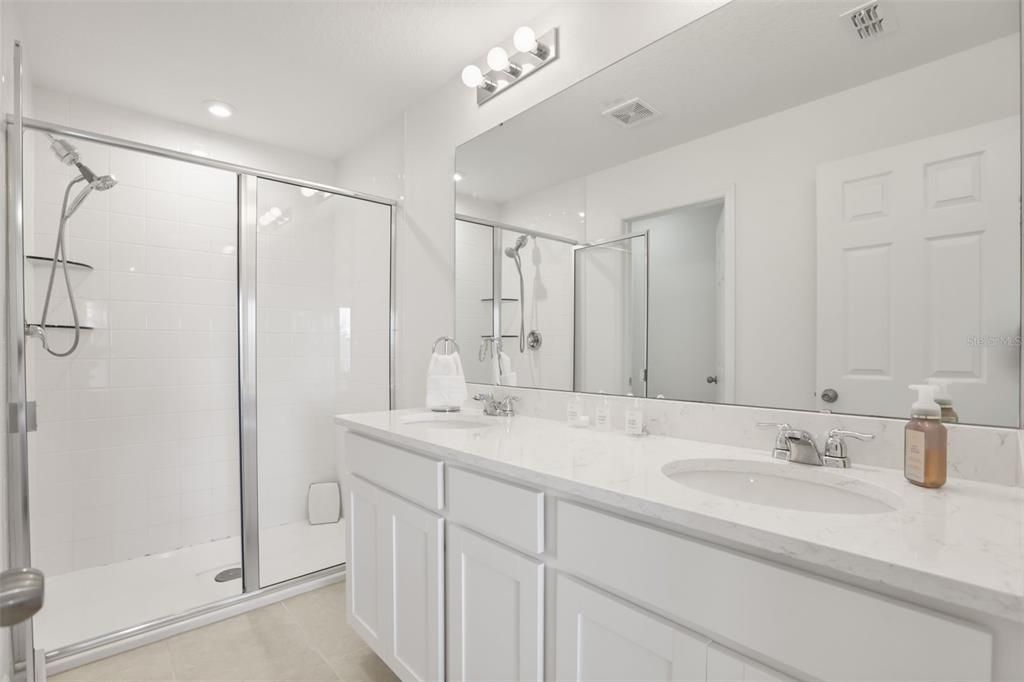 For Sale: $385,000 (3 beds, 2 baths, 1512 Square Feet)