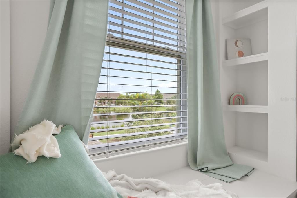 For Sale: $385,000 (3 beds, 2 baths, 1512 Square Feet)