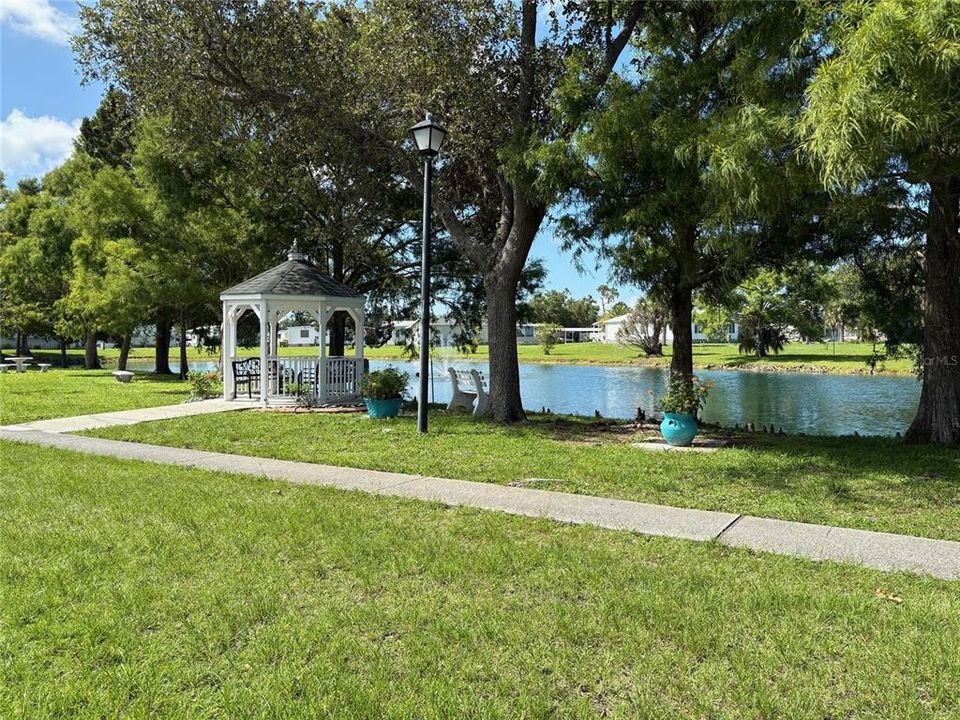 For Sale: $175,000 (2 beds, 2 baths, 1358 Square Feet)