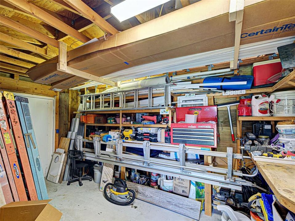 For Sale: $175,000 (2 beds, 2 baths, 1358 Square Feet)