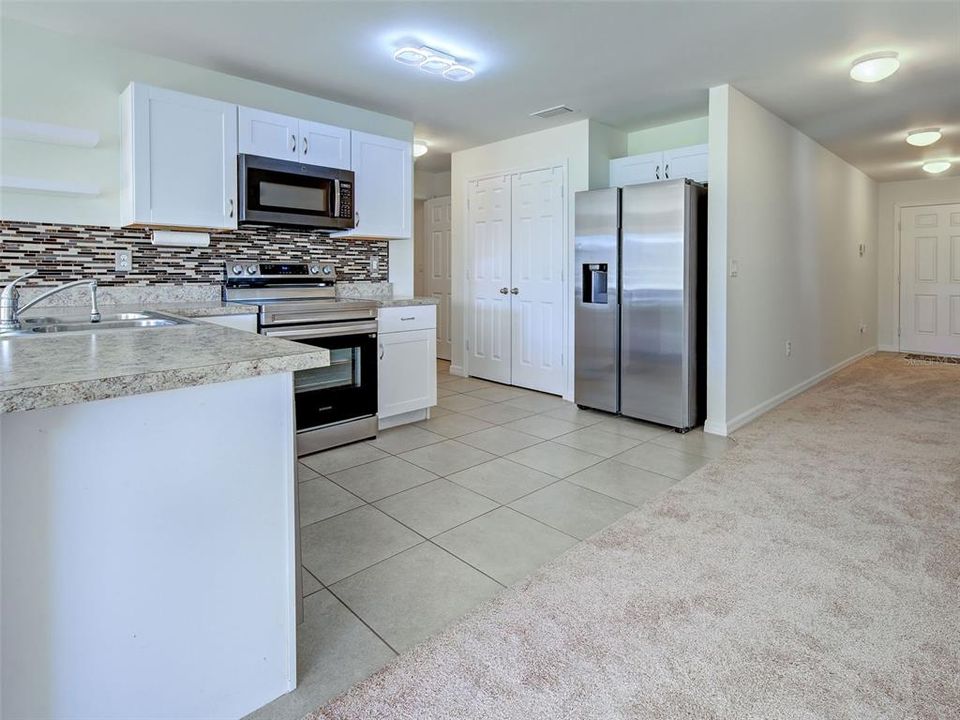 В аренду: $1,850 (3 спален, 2 ванн, 1367 Квадратных фут)