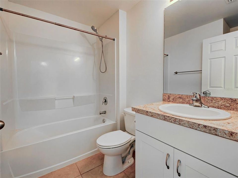 В аренду: $1,850 (3 спален, 2 ванн, 1367 Квадратных фут)