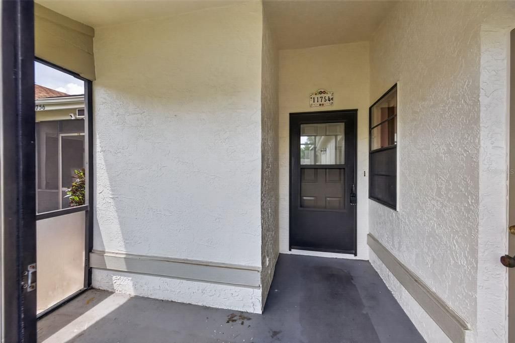 For Sale: $189,000 (2 beds, 2 baths, 998 Square Feet)