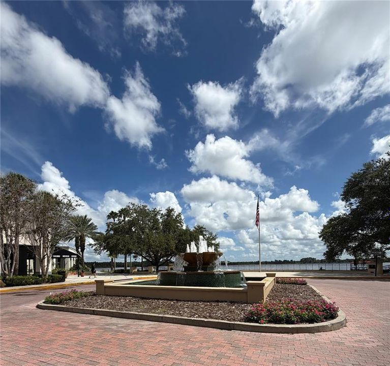 For Rent: $5,200 (3 beds, 2 baths, 1974 Square Feet)