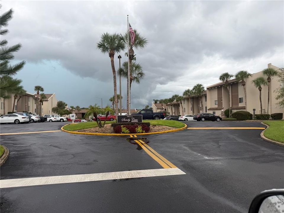 For Rent: $1,355 (1 beds, 1 baths, 607 Square Feet)
