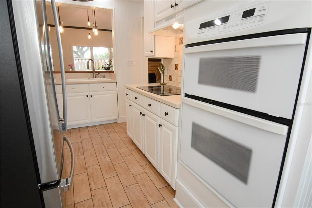 待售: $275,000 (2 贝兹, 2 浴室, 1208 平方英尺)