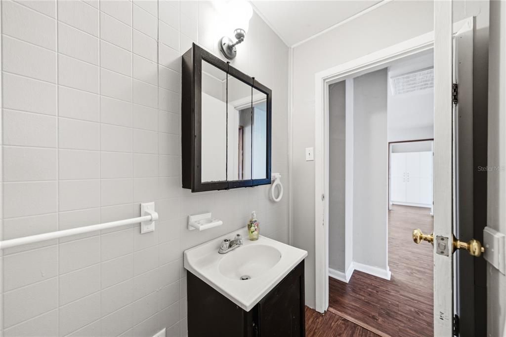 En Venta: $334,900 (4 camas, 3 baños, 1612 Pies cuadrados)