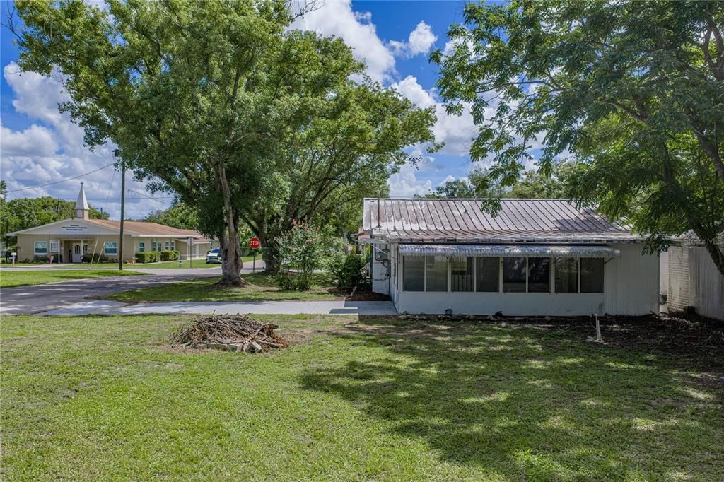 En Venta: $334,900 (4 camas, 3 baños, 1612 Pies cuadrados)