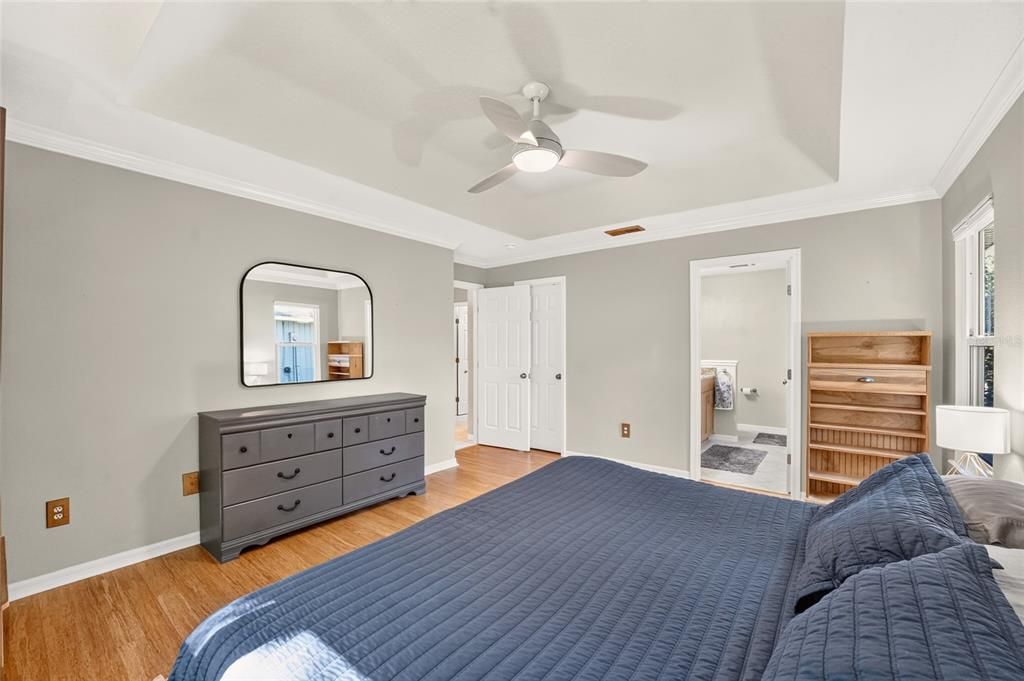 For Sale: $385,000 (3 beds, 2 baths, 1687 Square Feet)
