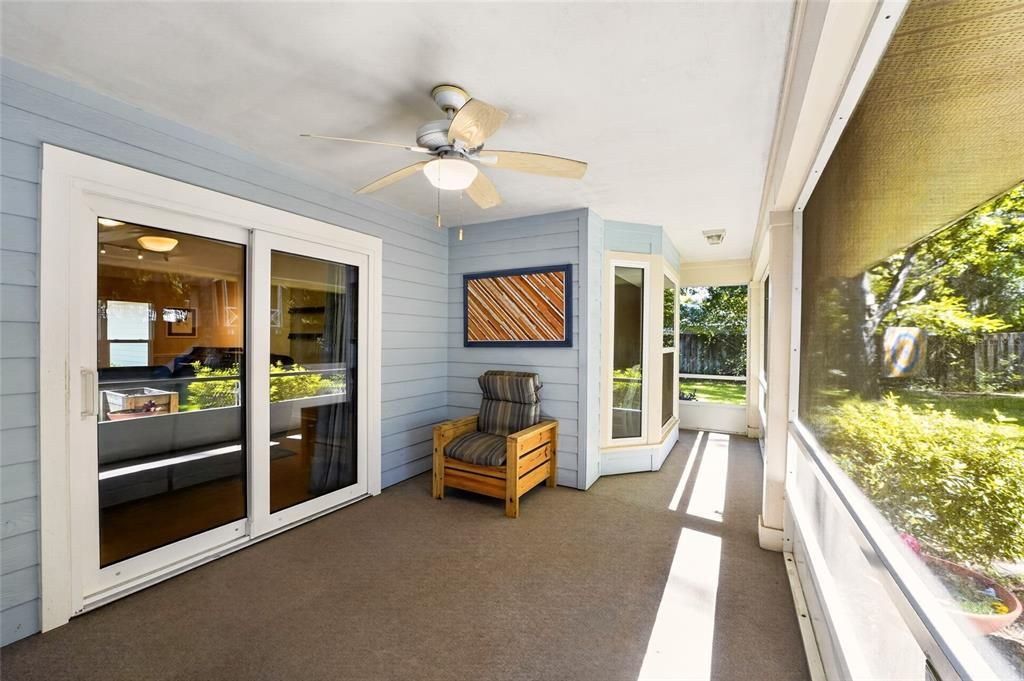 For Sale: $385,000 (3 beds, 2 baths, 1687 Square Feet)