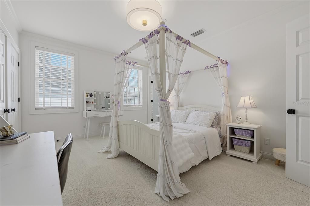 Active With Contract: $3,799,000 (6 beds, 6 baths, 6220 Square Feet)