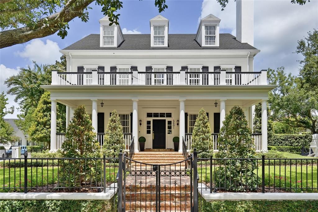 Active With Contract: $3,799,000 (6 beds, 6 baths, 6220 Square Feet)