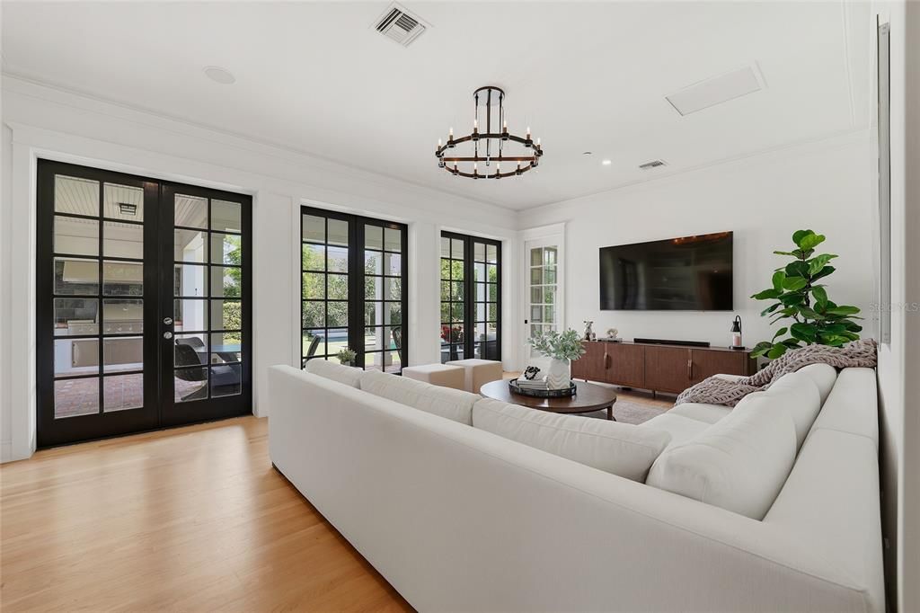 Active With Contract: $3,799,000 (6 beds, 6 baths, 6220 Square Feet)