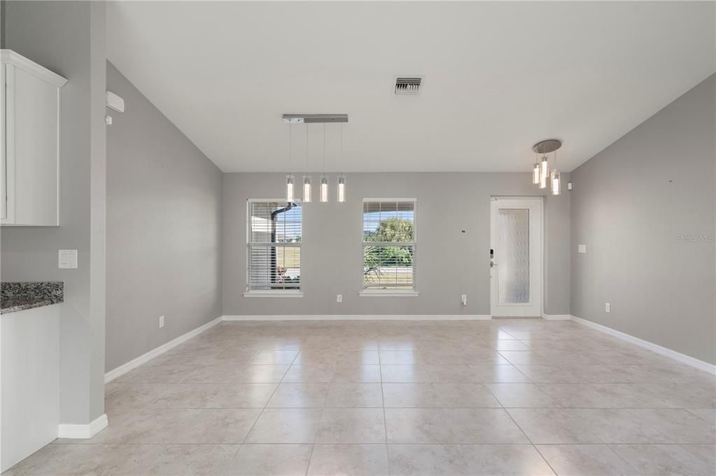 For Sale: $349,000 (4 beds, 2 baths, 1830 Square Feet)