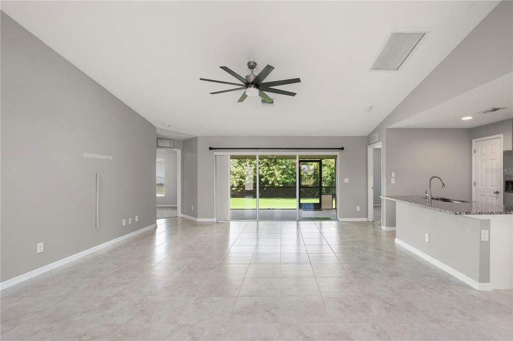 For Sale: $349,000 (4 beds, 2 baths, 1830 Square Feet)