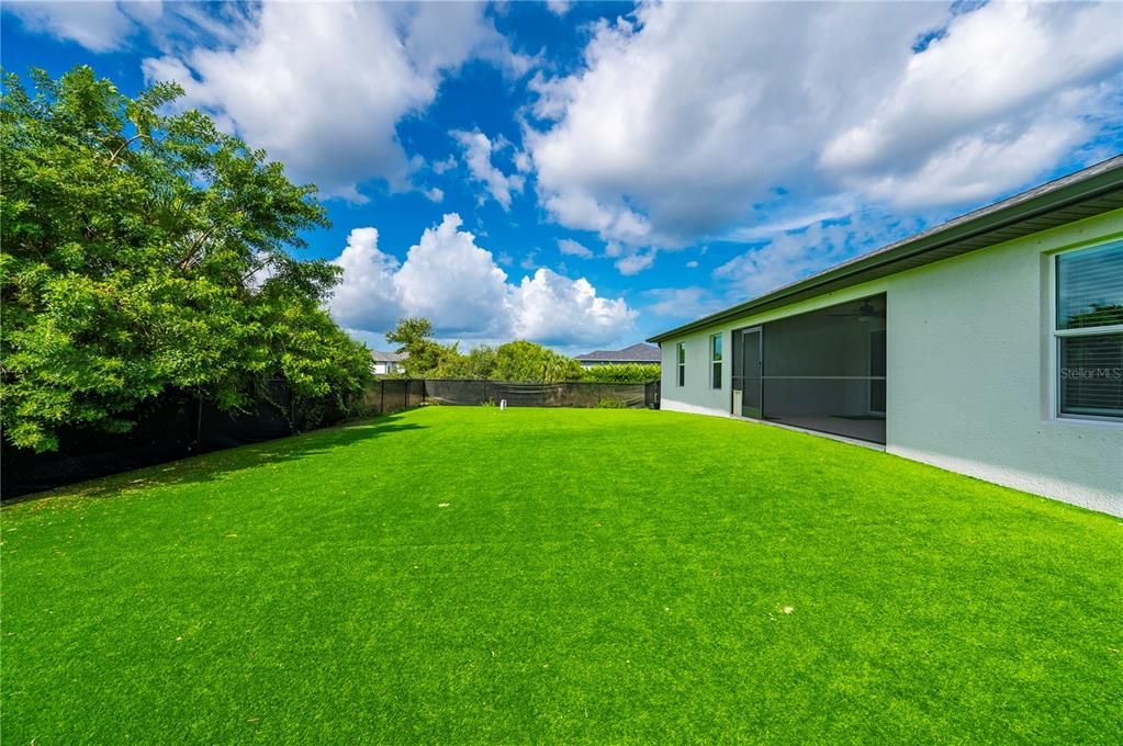For Sale: $349,000 (4 beds, 2 baths, 1830 Square Feet)