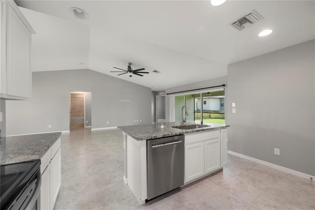 For Sale: $349,000 (4 beds, 2 baths, 1830 Square Feet)