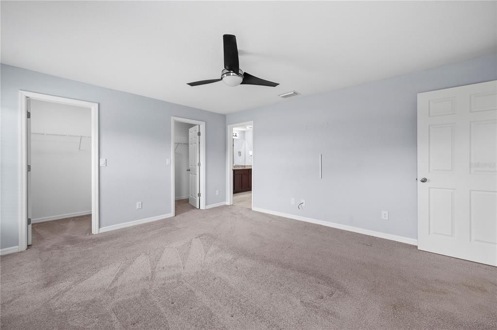 For Sale: $349,000 (4 beds, 2 baths, 1830 Square Feet)