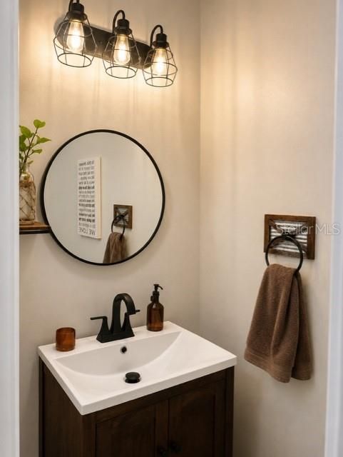 For Sale: $449,990 (3 beds, 2 baths, 1470 Square Feet)
