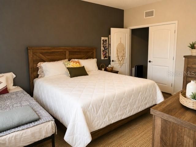 For Sale: $449,990 (3 beds, 2 baths, 1470 Square Feet)