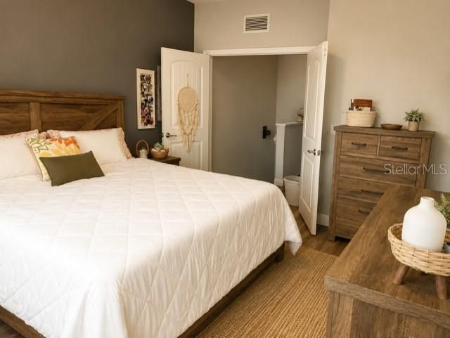 For Sale: $449,990 (3 beds, 2 baths, 1470 Square Feet)