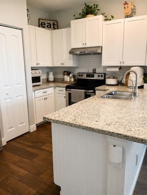 For Sale: $449,990 (3 beds, 2 baths, 1470 Square Feet)