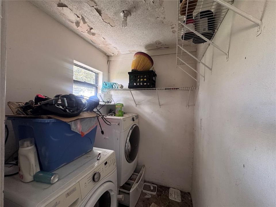 En Venta: $239,000 (3 camas, 2 baños, 1420 Pies cuadrados)