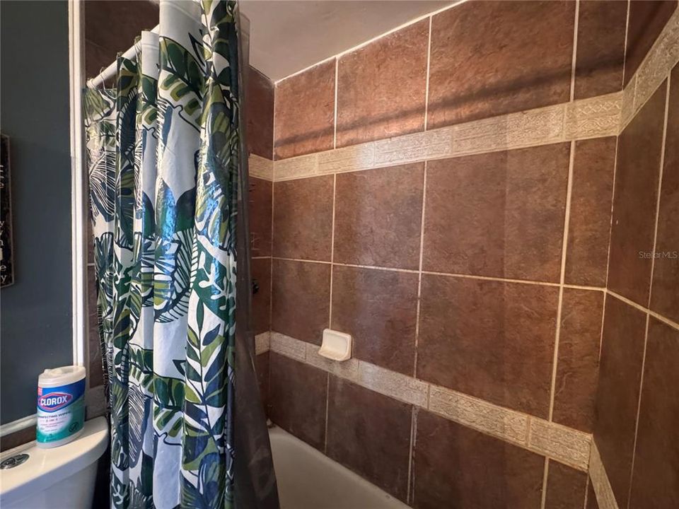 En Venta: $239,000 (3 camas, 2 baños, 1420 Pies cuadrados)
