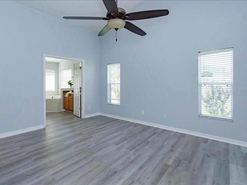 For Rent: $2,390 (3 beds, 2 baths, 1875 Square Feet)