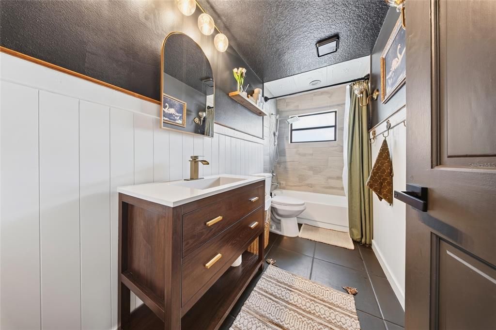 For Sale: $449,900 (4 beds, 2 baths, 2153 Square Feet)