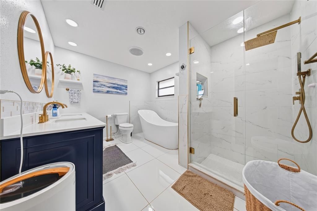 For Sale: $449,900 (4 beds, 2 baths, 2153 Square Feet)