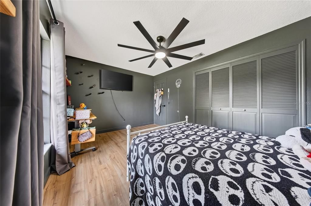 For Sale: $449,900 (4 beds, 2 baths, 2153 Square Feet)