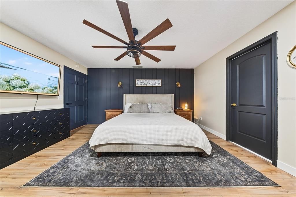 For Sale: $449,900 (4 beds, 2 baths, 2153 Square Feet)