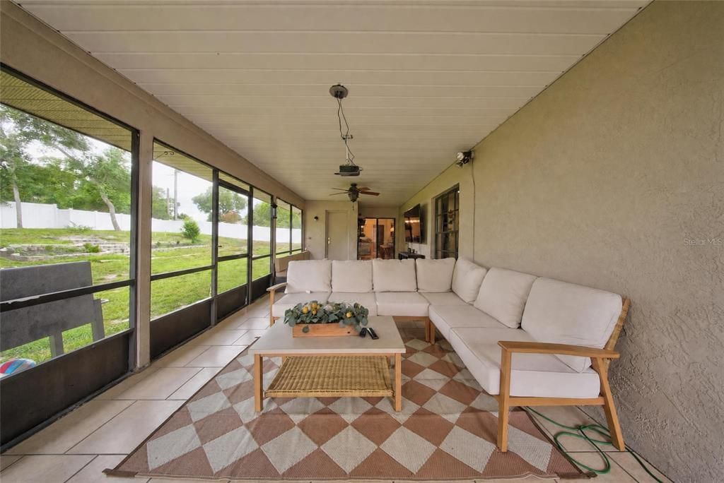 For Sale: $449,900 (4 beds, 2 baths, 2153 Square Feet)