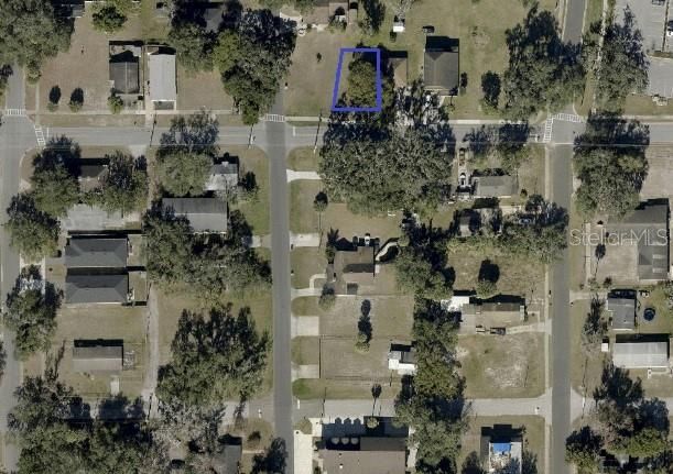 合同活跃: $50,000 (0.09 acres)