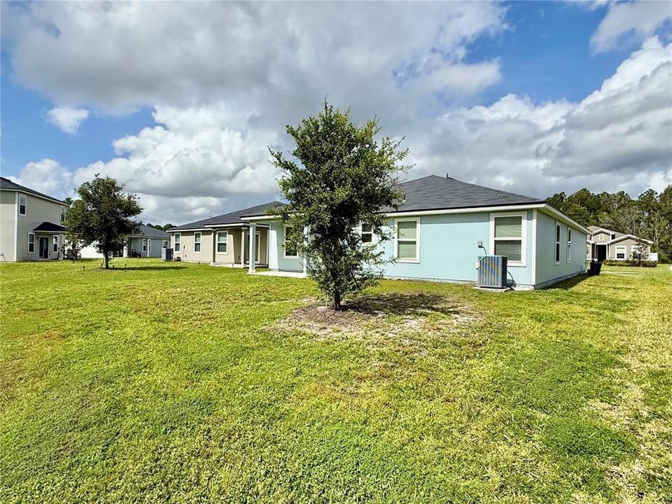 For Sale: $299,900 (4 beds, 2 baths, 1515 Square Feet)