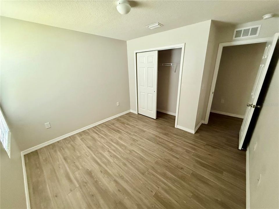 For Sale: $299,900 (4 beds, 2 baths, 1515 Square Feet)