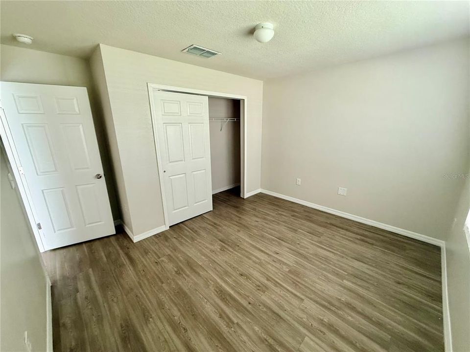 For Sale: $299,900 (4 beds, 2 baths, 1515 Square Feet)