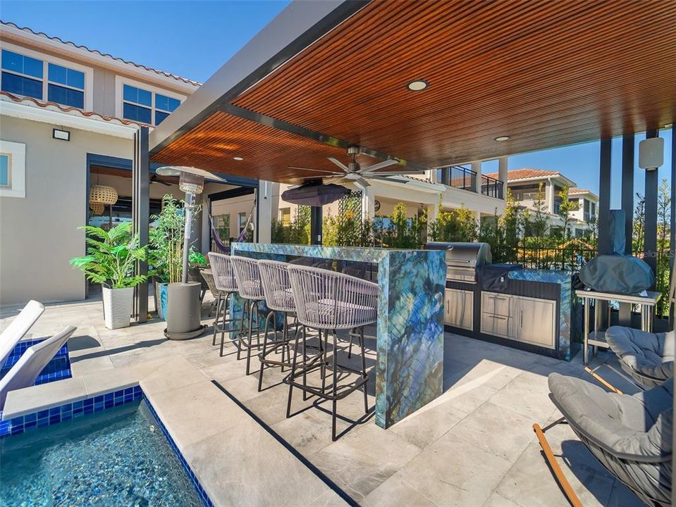На продажу: $1,599,000 (5 спален, 5 ванн, 4235 Квадратных фут)
