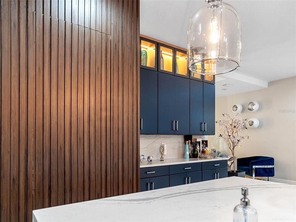 На продажу: $1,599,000 (5 спален, 5 ванн, 4235 Квадратных фут)