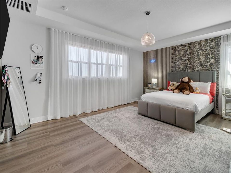 На продажу: $1,599,000 (5 спален, 5 ванн, 4235 Квадратных фут)