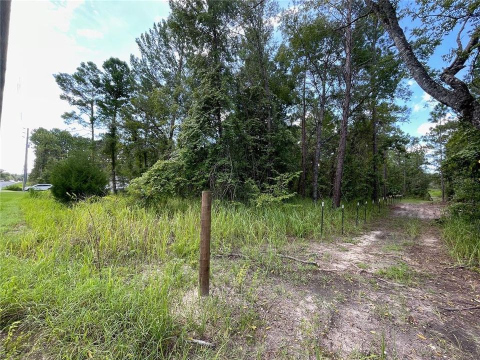 На продажу: $50,000 (0.47 acres)