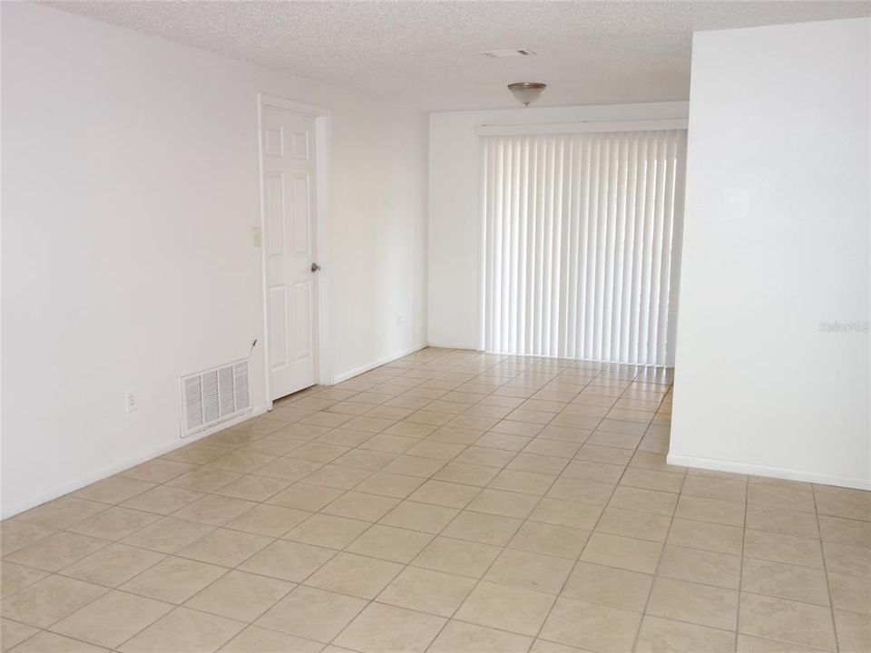 En Venta: $249,500 (3 camas, 1 baños, 972 Pies cuadrados)
