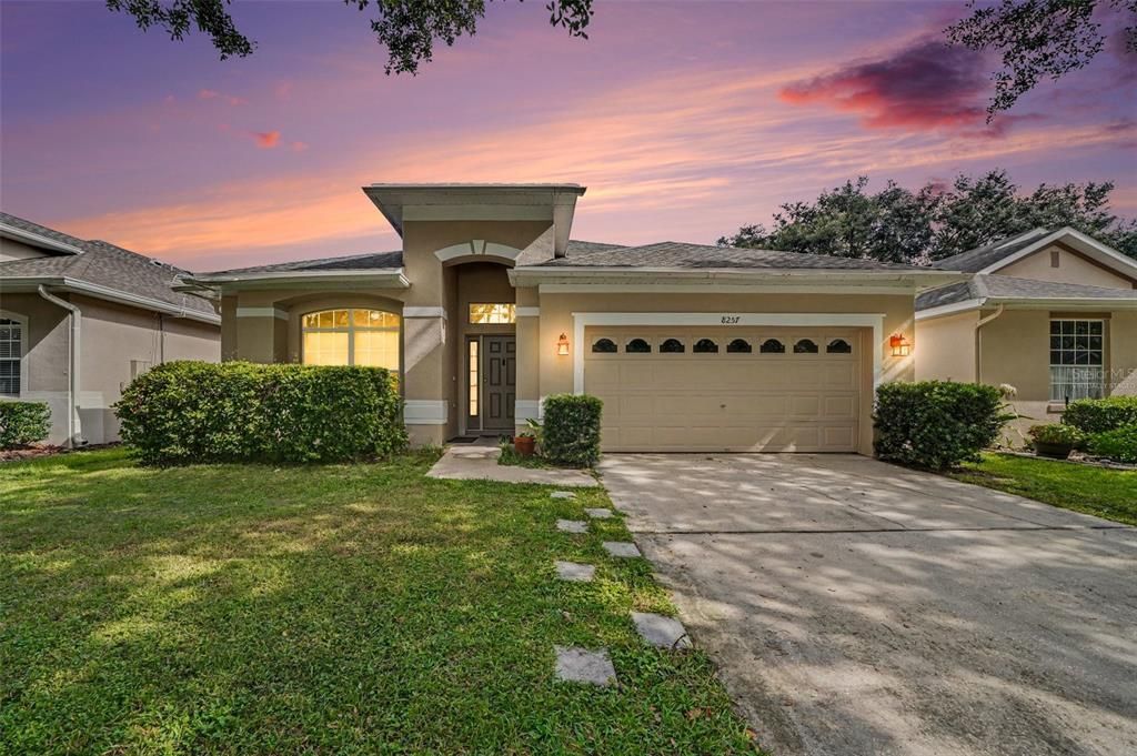 For Sale: $399,000 (3 beds, 2 baths, 1992 Square Feet)