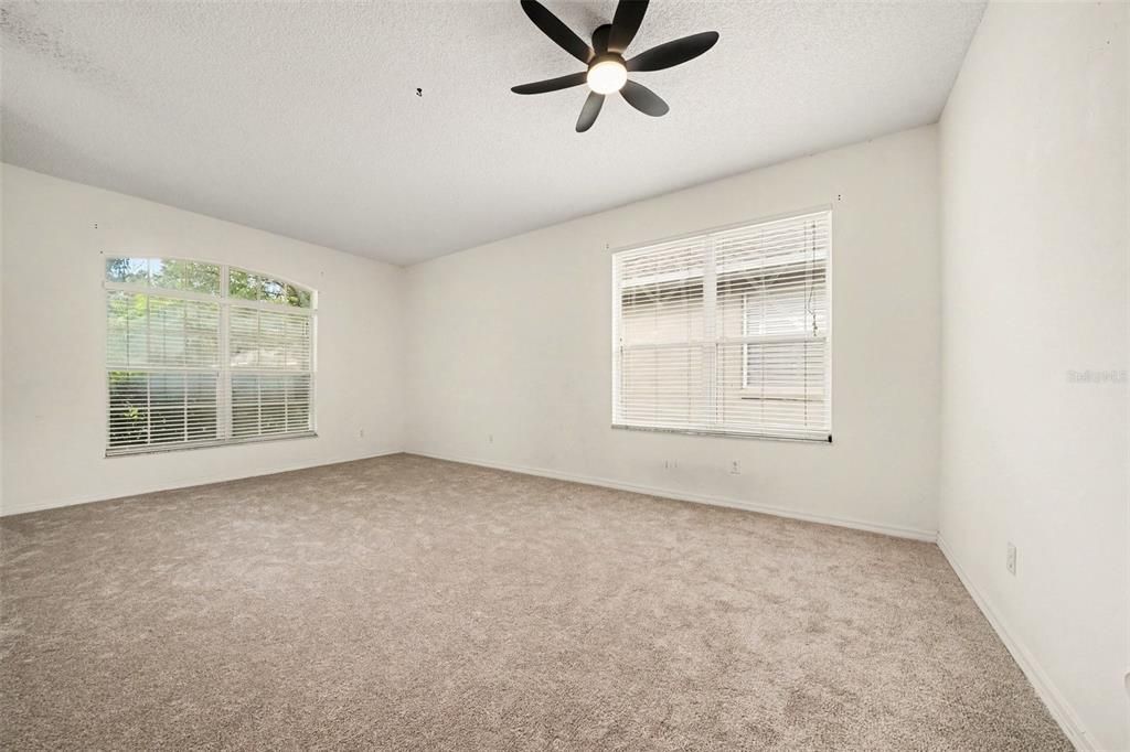 For Sale: $399,000 (3 beds, 2 baths, 1992 Square Feet)