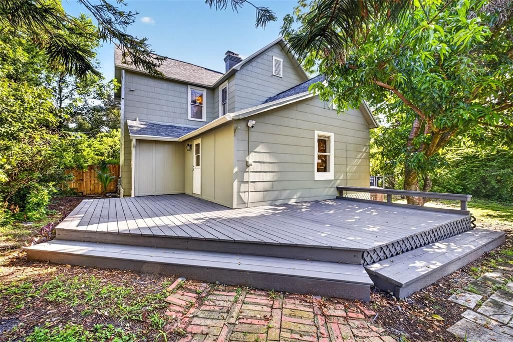 En Venta: $425,000 (3 camas, 2 baños, 1974 Pies cuadrados)