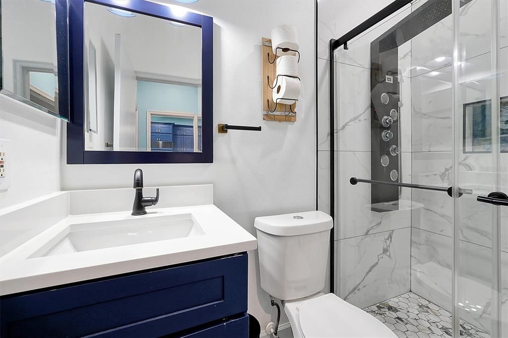 For Rent: $2,400 (2 beds, 2 baths, 1417 Square Feet)
