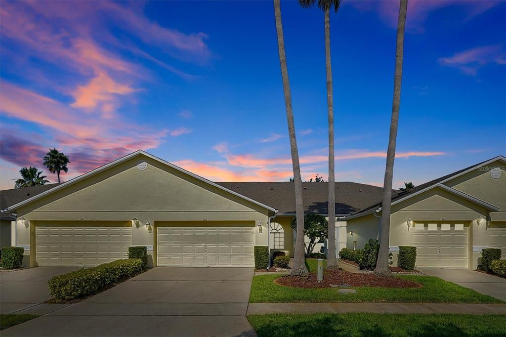 For Rent: $2,400 (2 beds, 2 baths, 1417 Square Feet)
